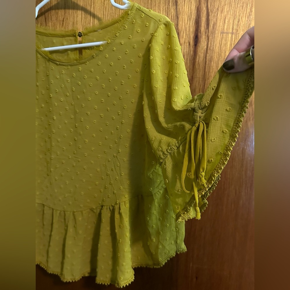 Sheer top - Picture 4 of 5